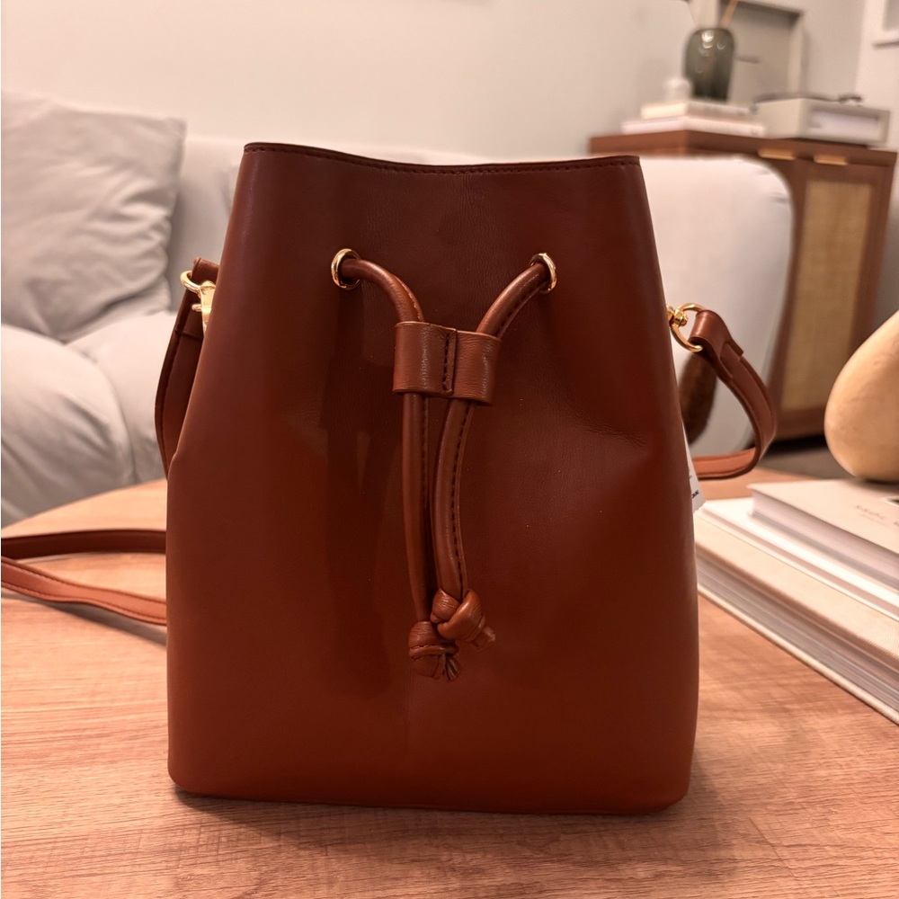 GAP Vegan Leather Bucket Bag in Arrow Brown - Picture 1 of 5